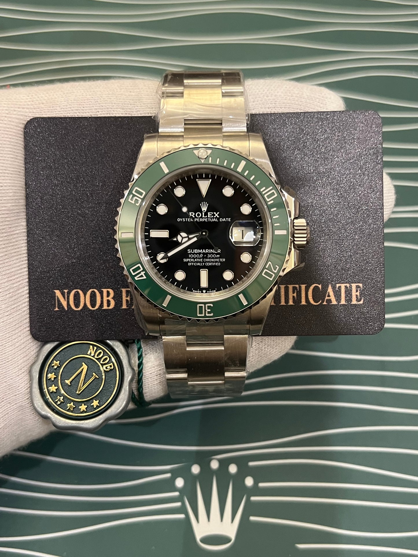 Submariner Starbucks